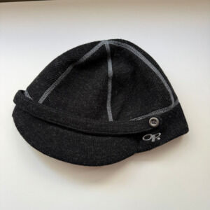 Outdoor Research Flurry Cap Beanie with Visor Women's Size Large/XL in Black